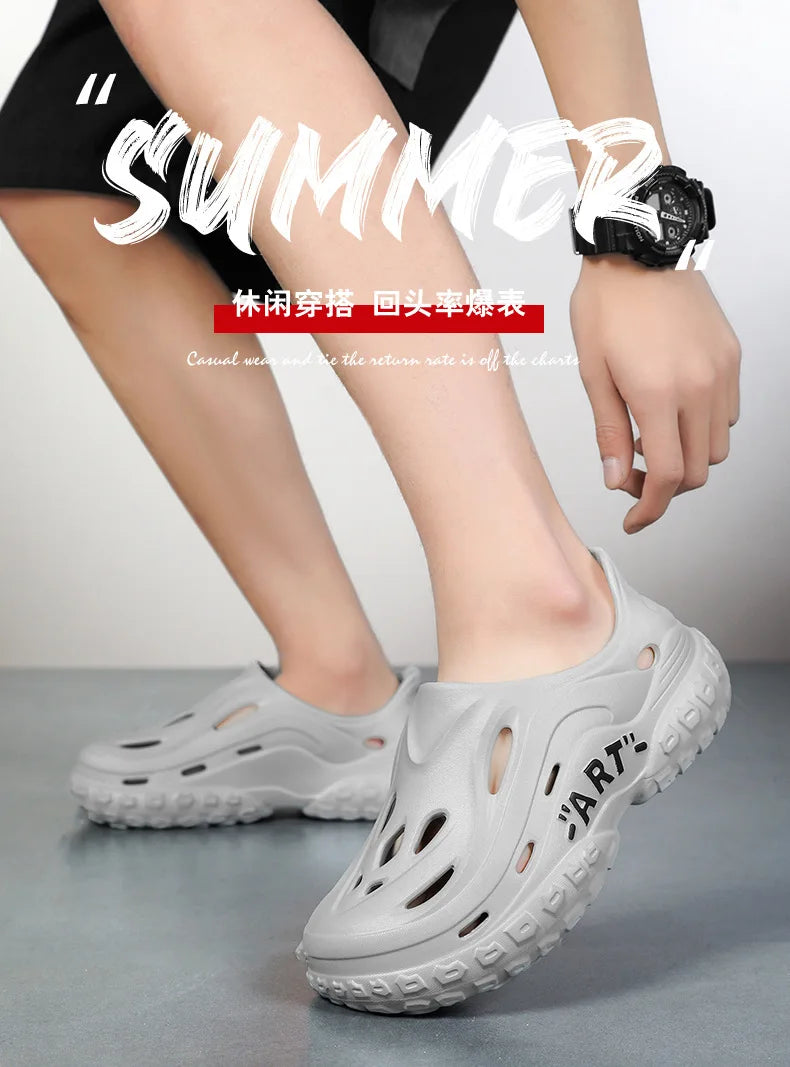 New Men's Summer Slippers Fashion Breathable Hollow Holes Shoes Non-slip Beach Sandals Fashion EVA Platform Garden Shoes