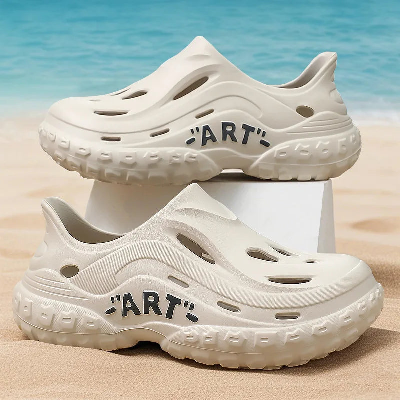 New Men's Summer Slippers Fashion Breathable Hollow Holes Shoes Non-slip Beach Sandals Fashion EVA Platform Garden Shoes